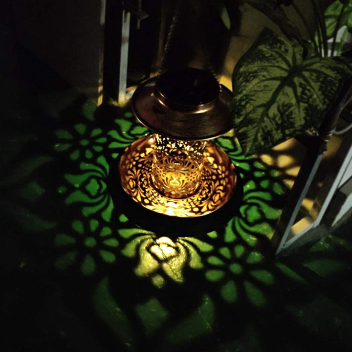 SAMHEOUTDOOR 2lb. Metal Solar Power Bird Feeder